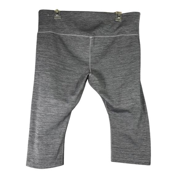 NIKE Dri Fit Heather Gray Capri Women Size XL 1X Leggings Pocket High Waist Gym - Picture 2 of 5